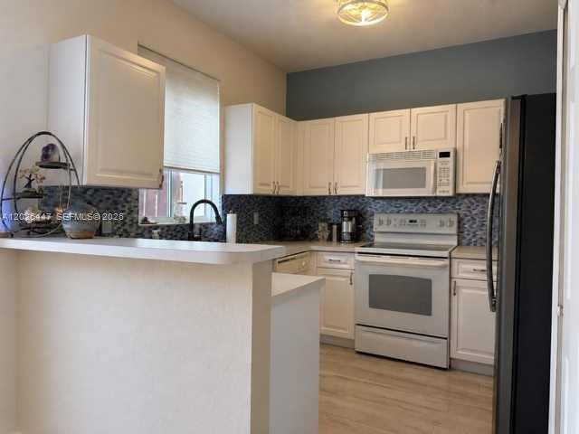 KENDALL BREEZE SOUTH - Residential