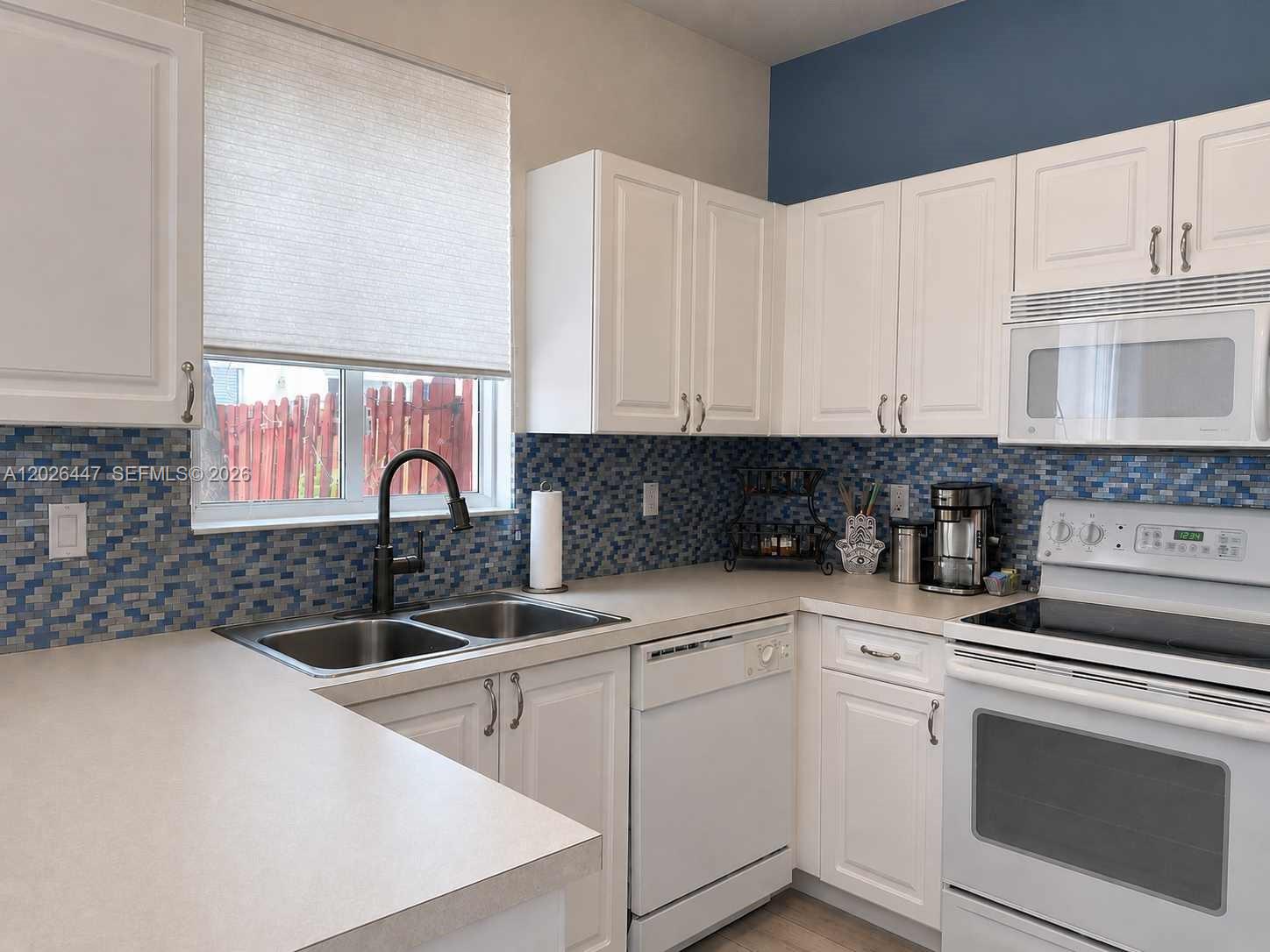 KENDALL BREEZE SOUTH - Residential
