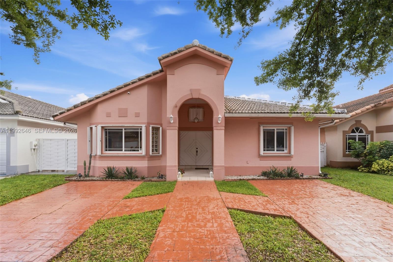 AVALON ESTATES - Residential