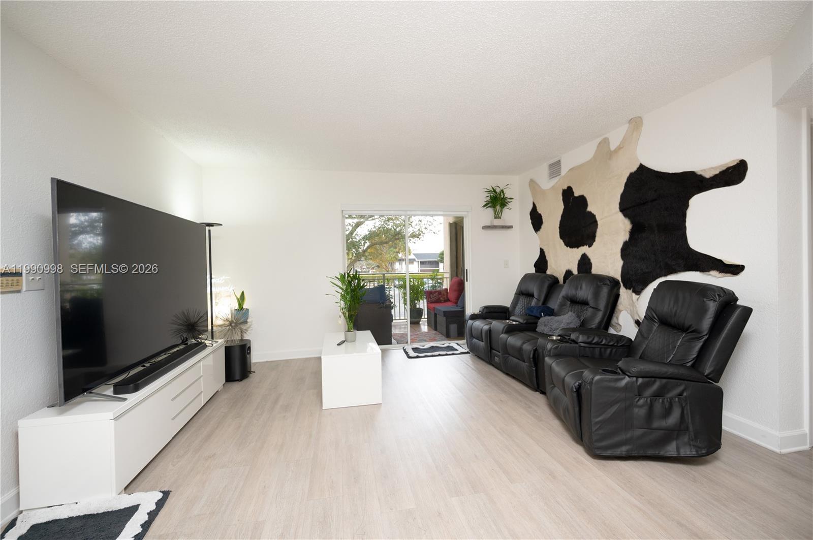 VILLA RUSTICA I CONDO - Residential