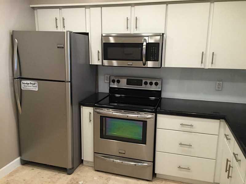 PETER ALAN CONDO APTS - Residential Lease