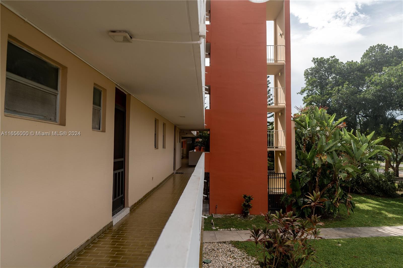 JADE WINDS GRP EASTER LIL - Residential
