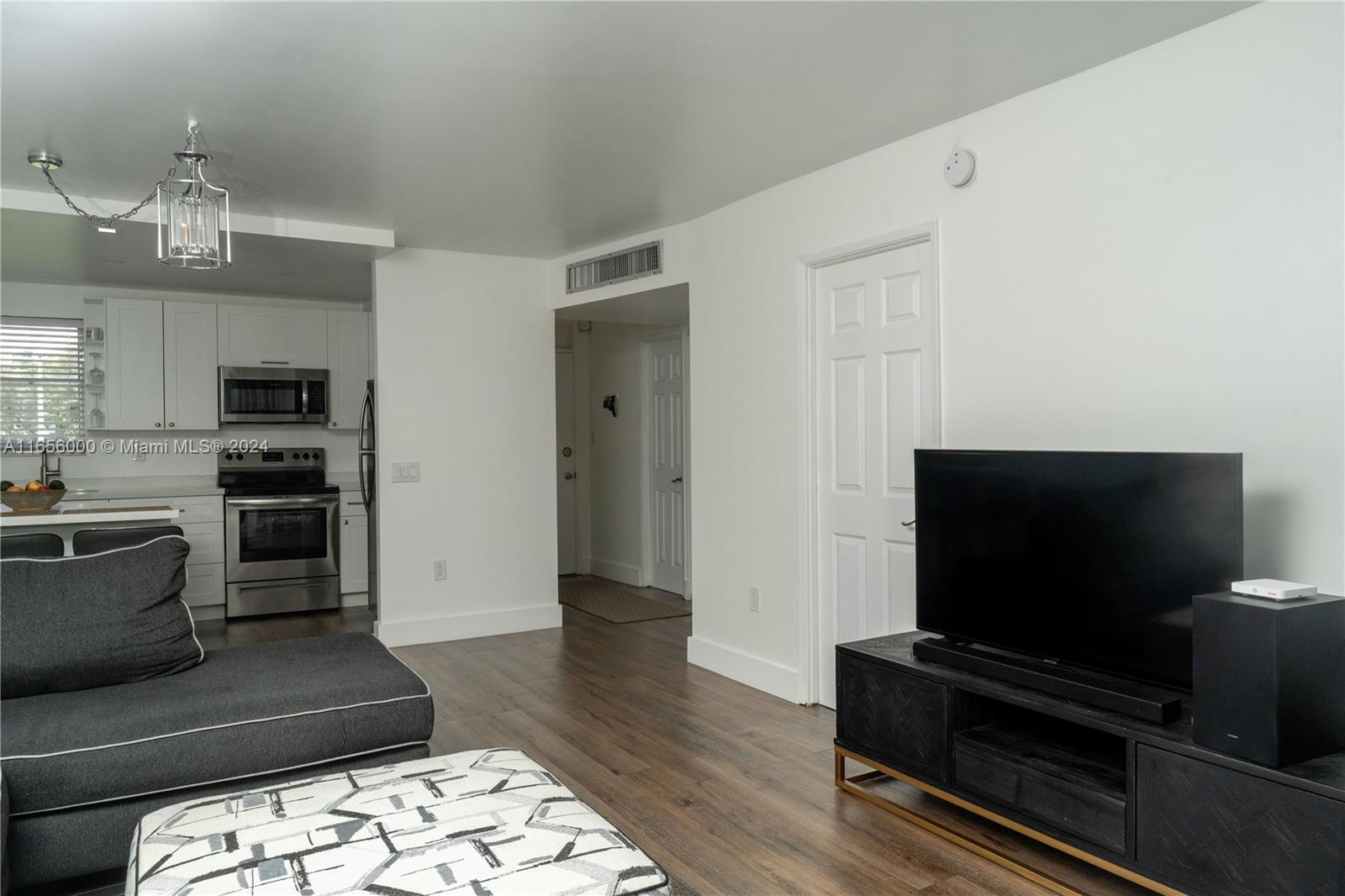 JADE WINDS GRP EASTER LIL - Residential