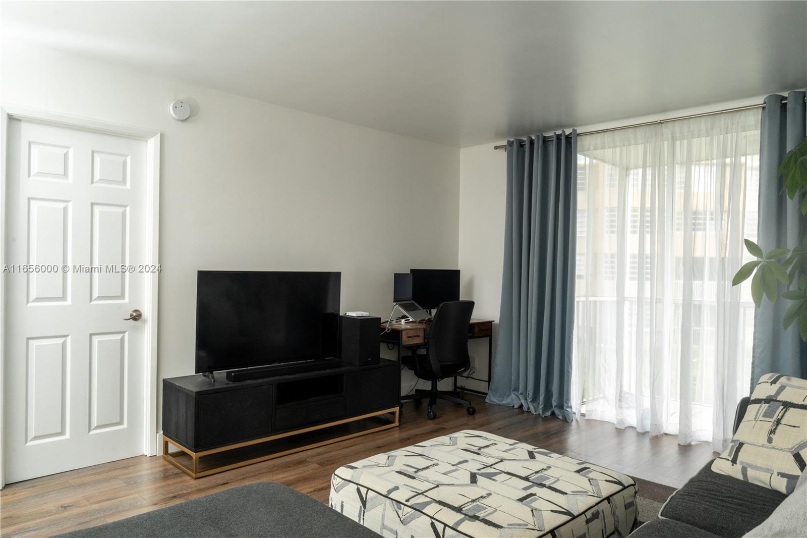 JADE WINDS GRP EASTER LIL - Residential
