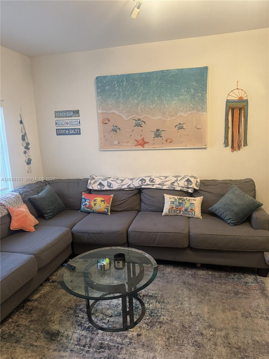 EVA CONDO - Residential Lease