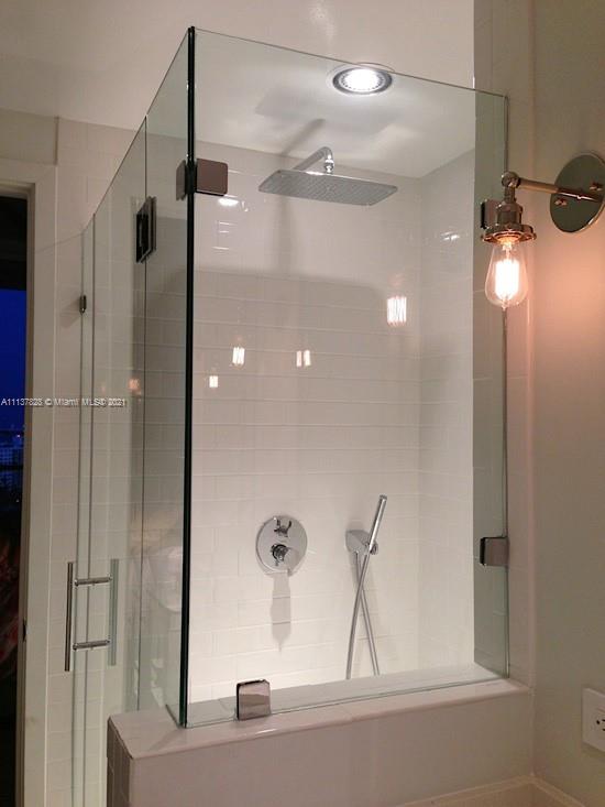 TWO MIDTOWN MIAMI CONDO - Residential Lease