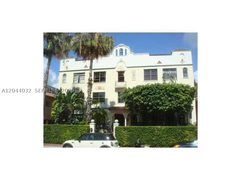 VENETIAN MANOR CONDO - Residential Lease