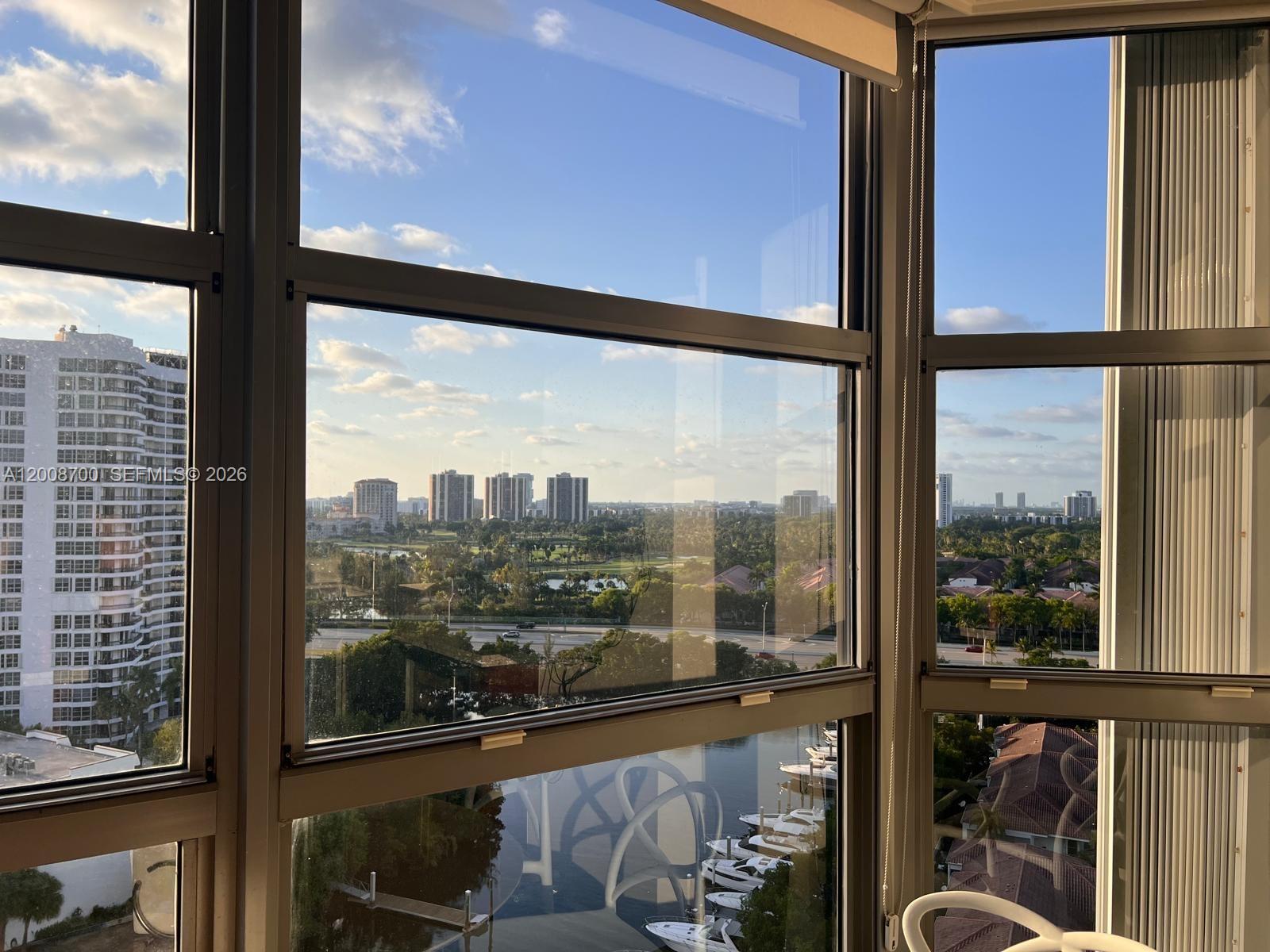 MYSTIC POINTE TOWER 500 C - Residential