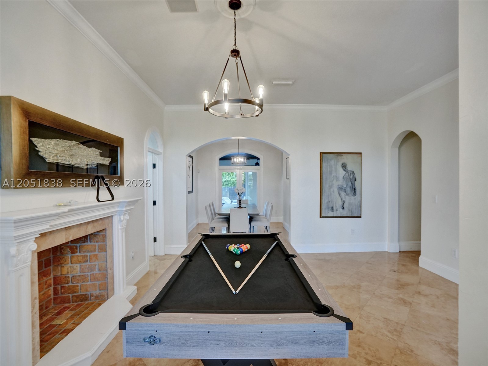THE MANSIONS AT SUNSET 3R - Residential Lease