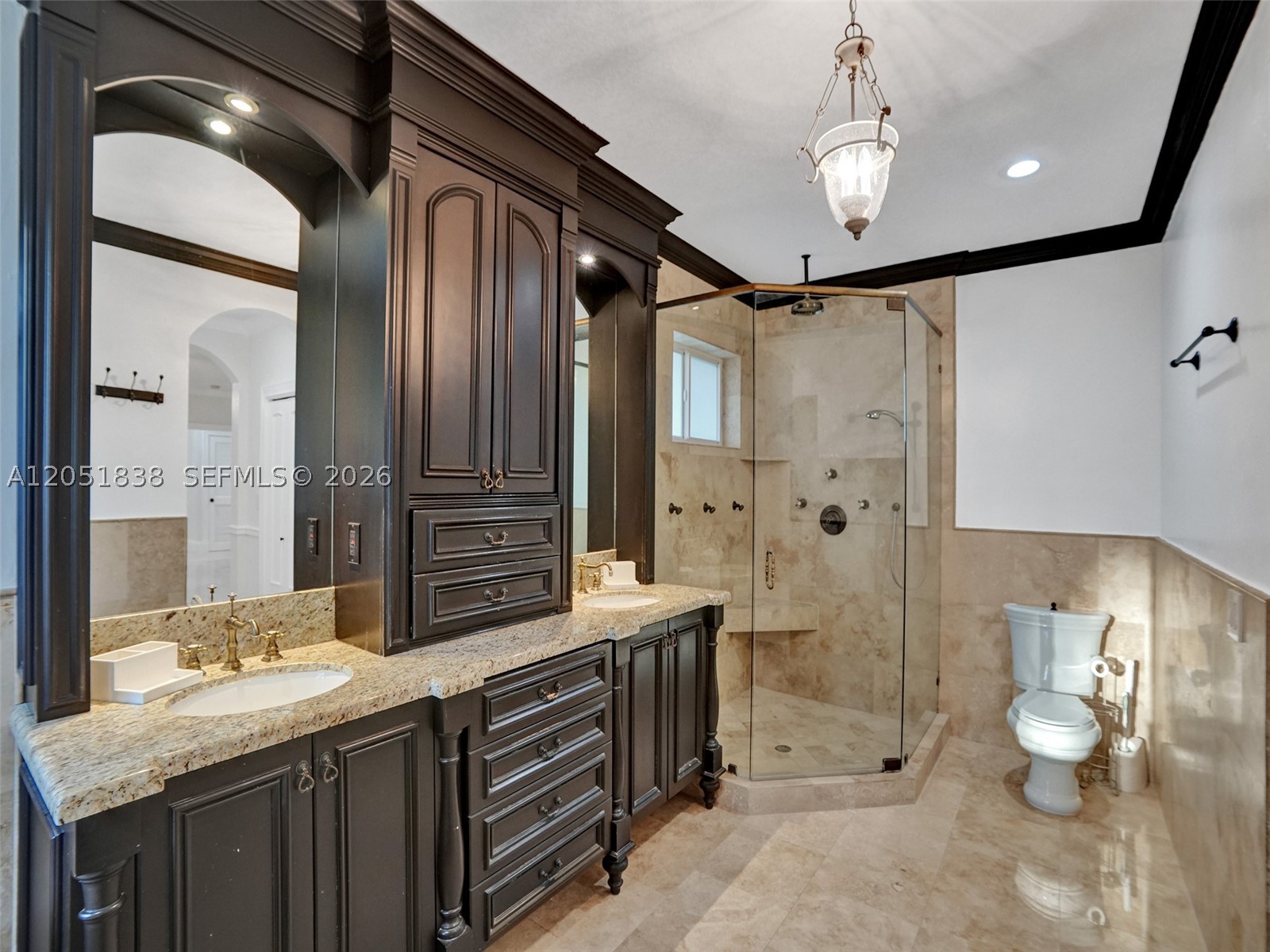 THE MANSIONS AT SUNSET 3R - Residential Lease