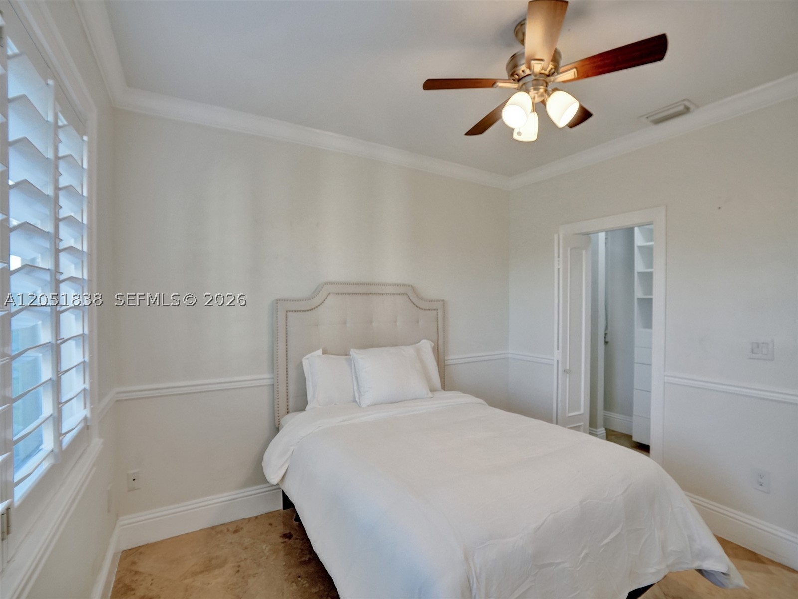 THE MANSIONS AT SUNSET 3R - Residential Lease