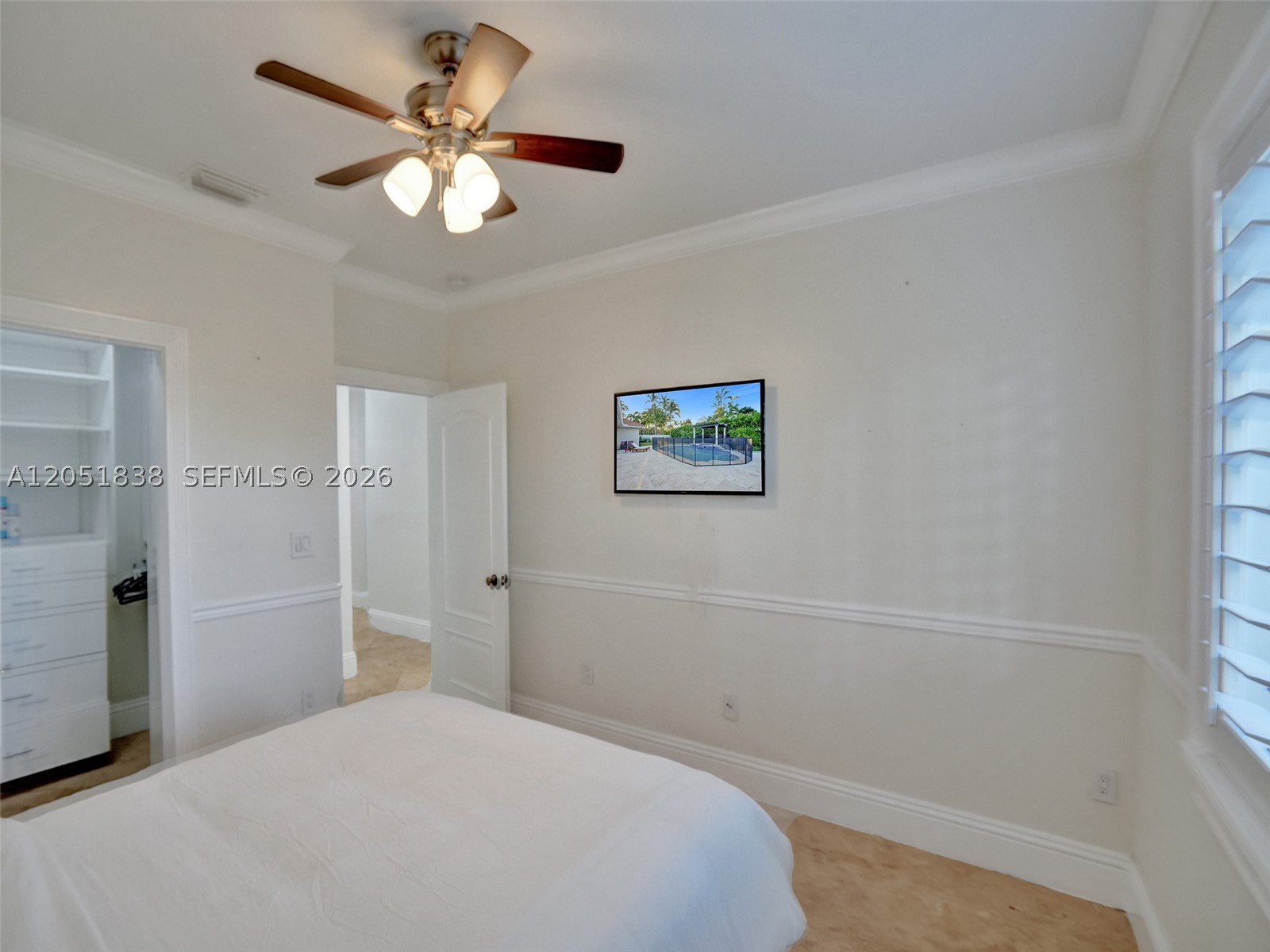 THE MANSIONS AT SUNSET 3R - Residential Lease