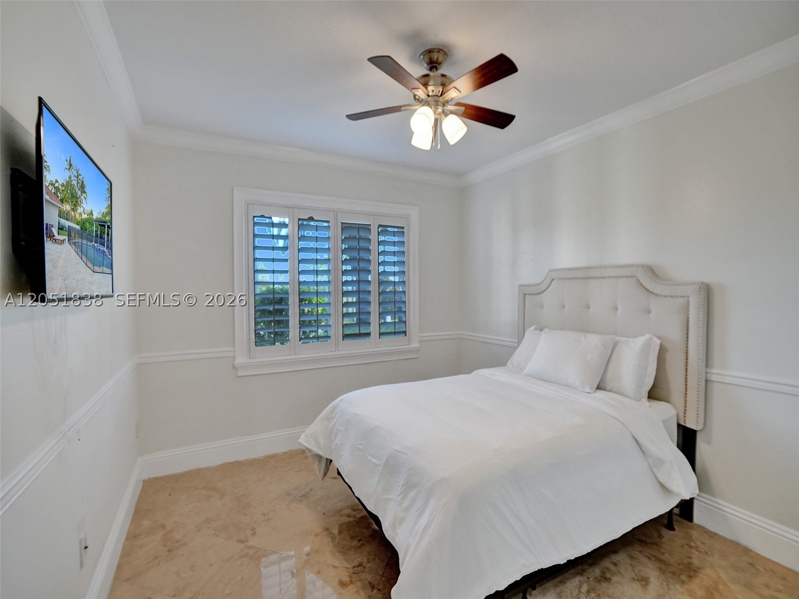 THE MANSIONS AT SUNSET 3R - Residential Lease