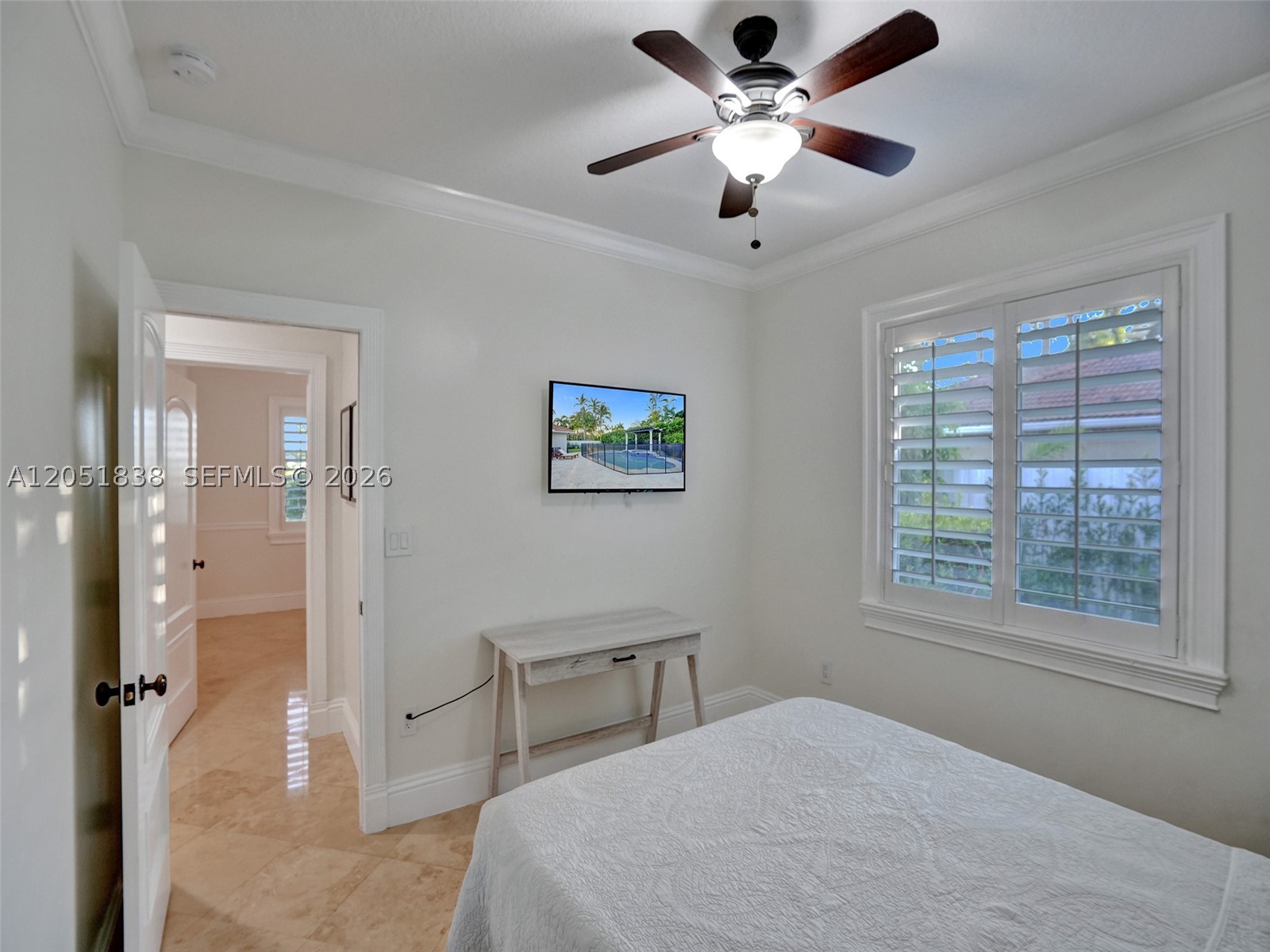 THE MANSIONS AT SUNSET 3R - Residential Lease