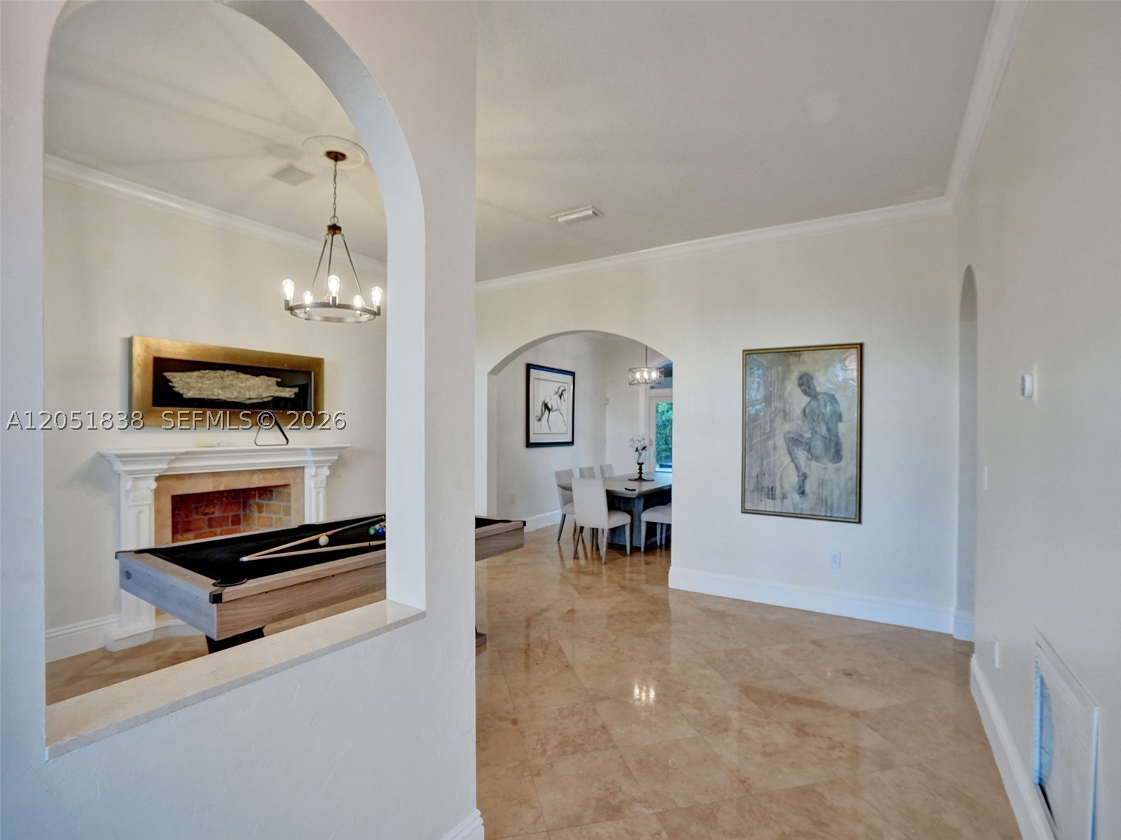 THE MANSIONS AT SUNSET 3R - Residential Lease