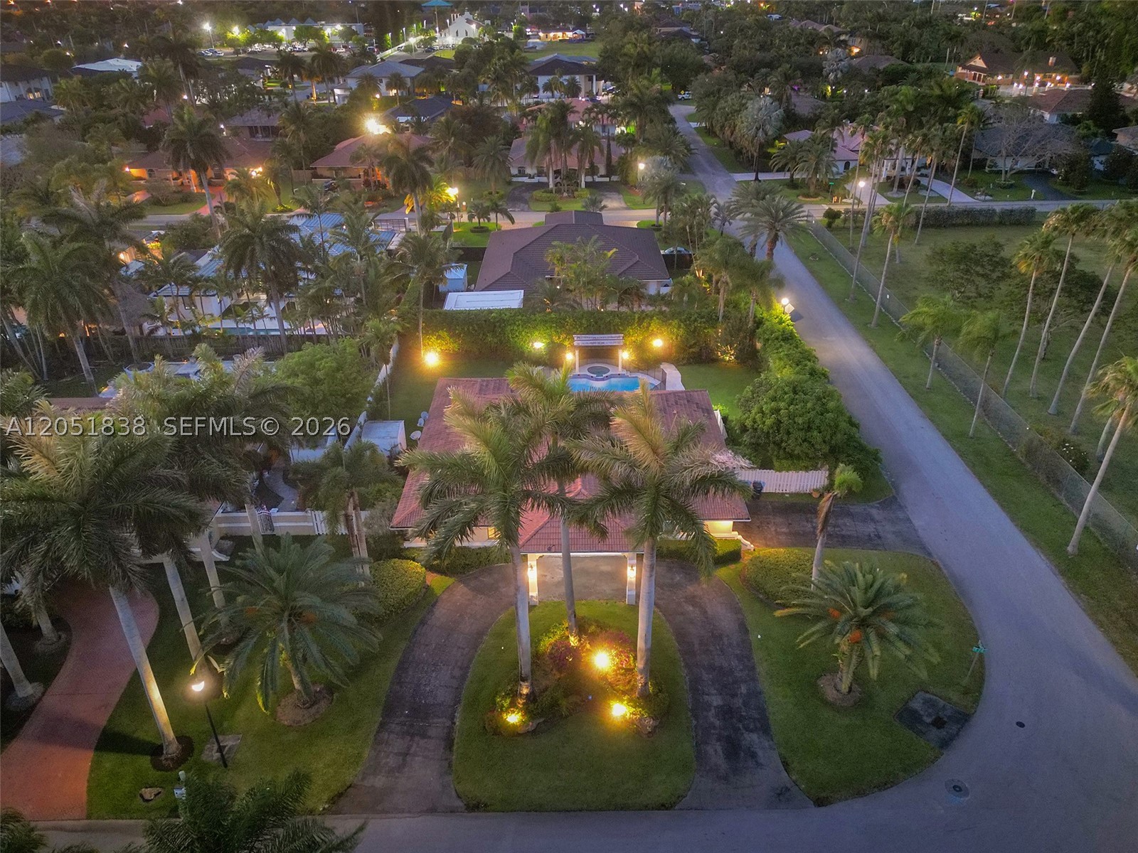 THE MANSIONS AT SUNSET 3R - Residential Lease