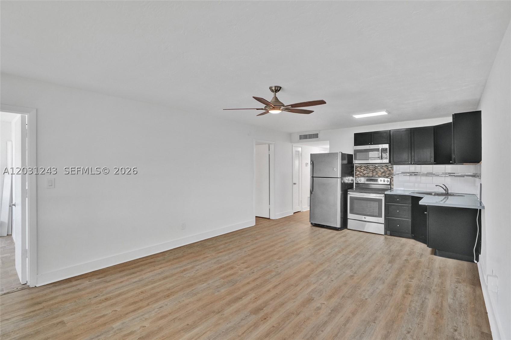 FOURTH HORIZONS CONDO - Residential