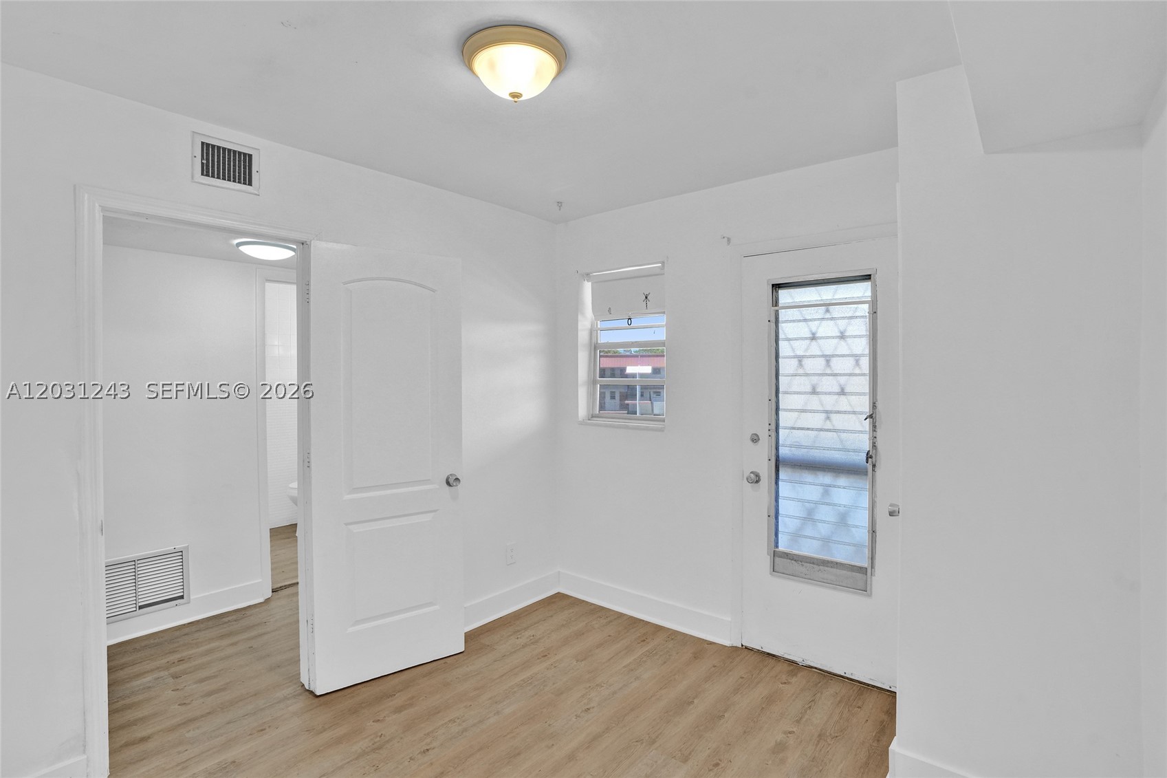 FOURTH HORIZONS CONDO - Residential