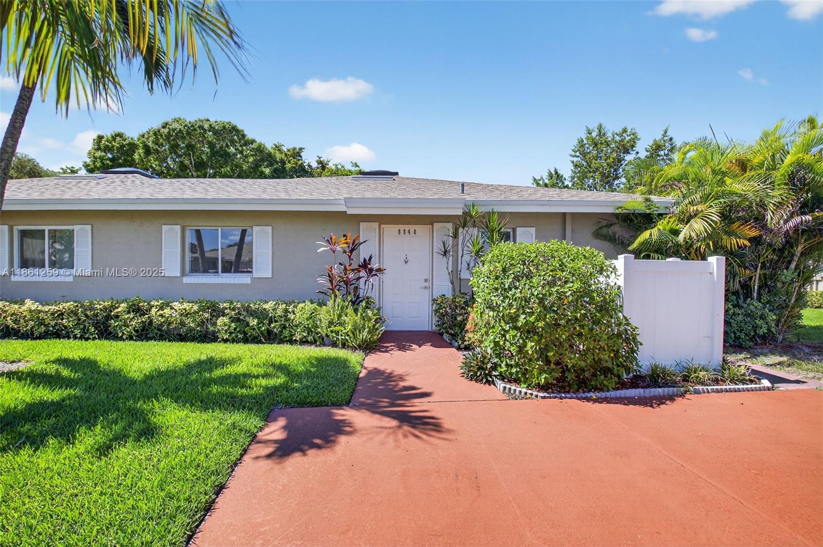 WHISPER WALK - Residential