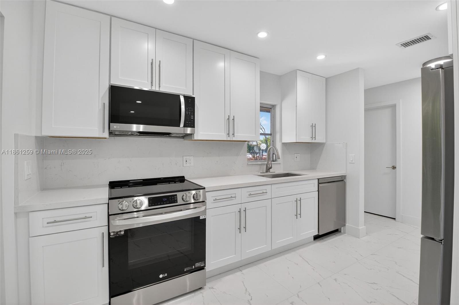 WHISPER WALK - Residential