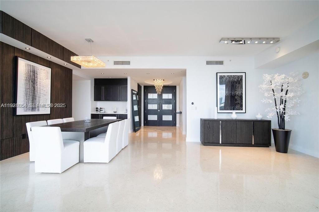 TRUMP PALACE CONDO - Residential
