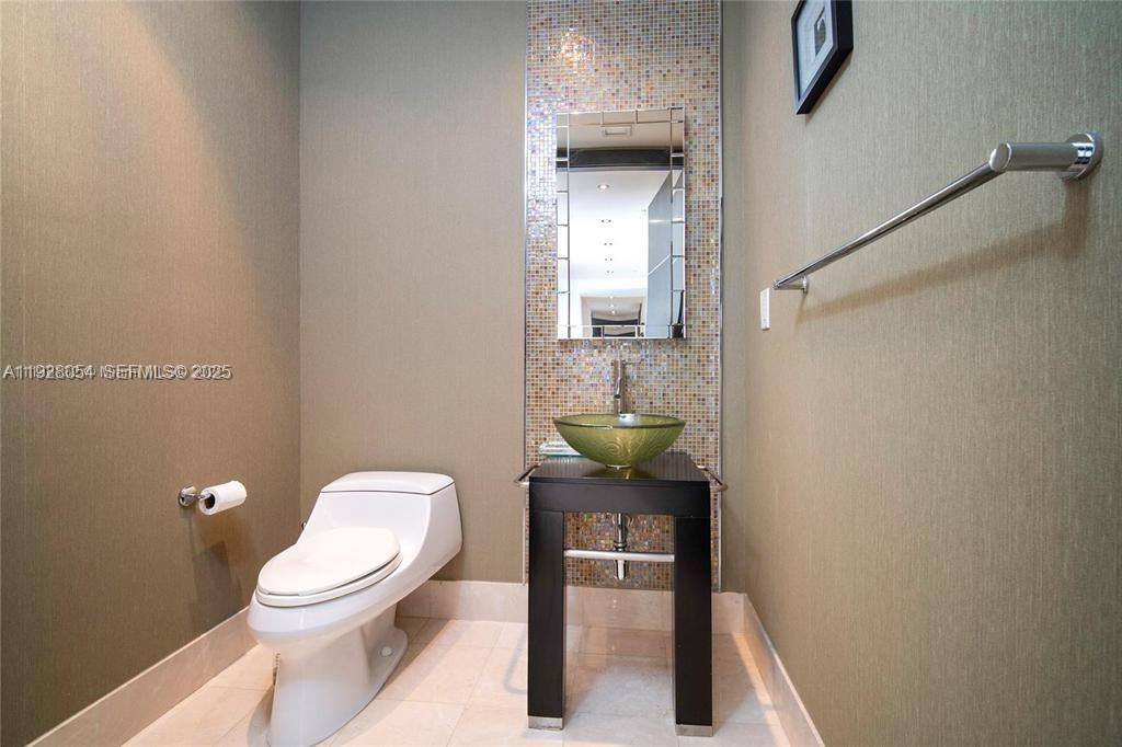 TRUMP PALACE CONDO - Residential