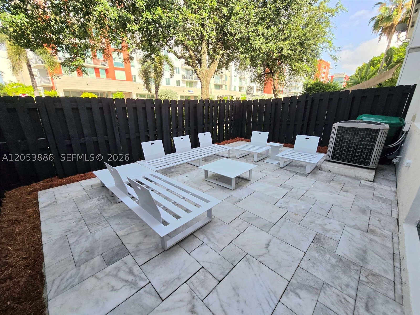 ISLANDS AT DORAL 1ST ADDN - Residential
