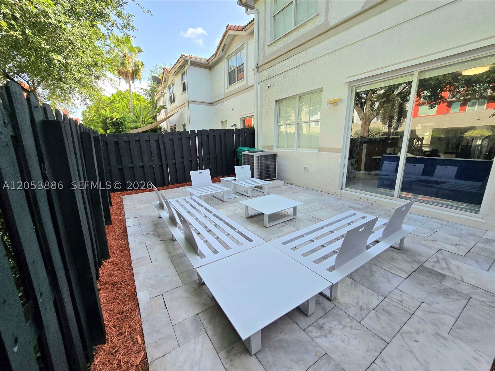 ISLANDS AT DORAL 1ST ADDN - Residential