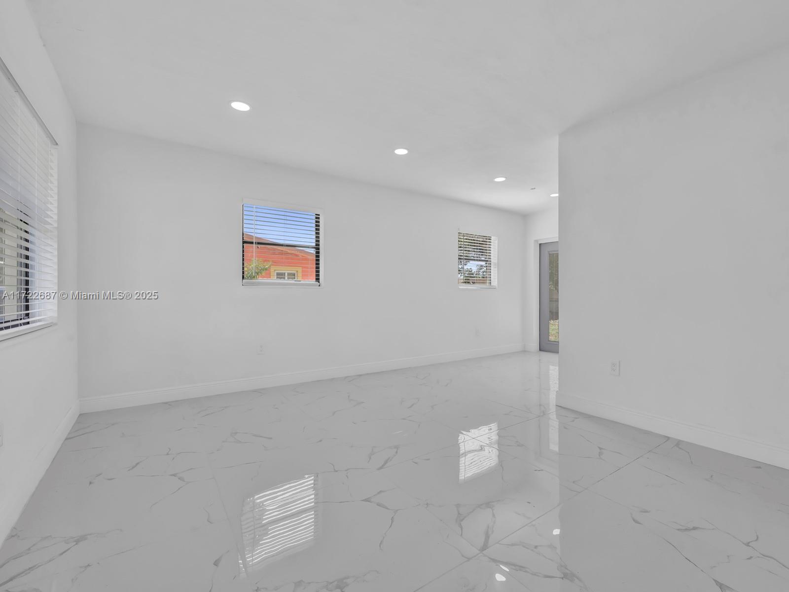 RIVERDALE ESTATES SEC 3 - Residential