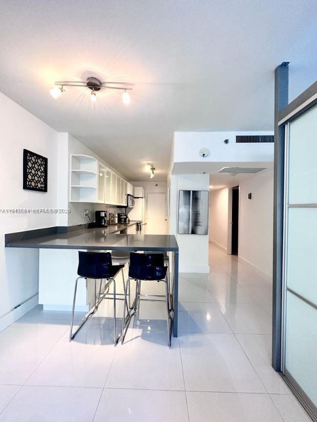 THE DECOPLAGE CONDO - Residential