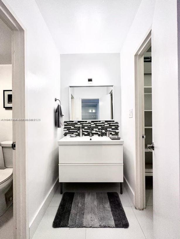 THE DECOPLAGE CONDO - Residential