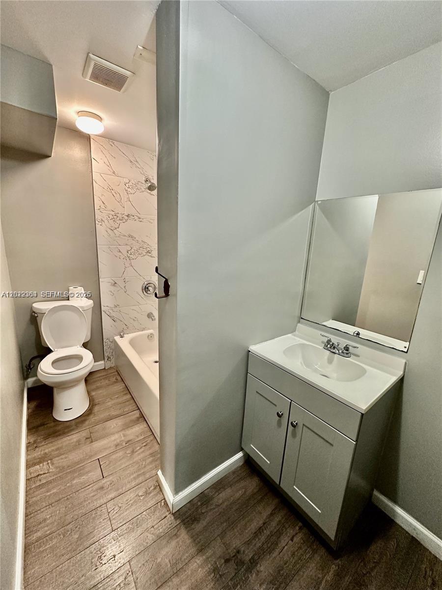 GORDON DALE PK - Residential Lease