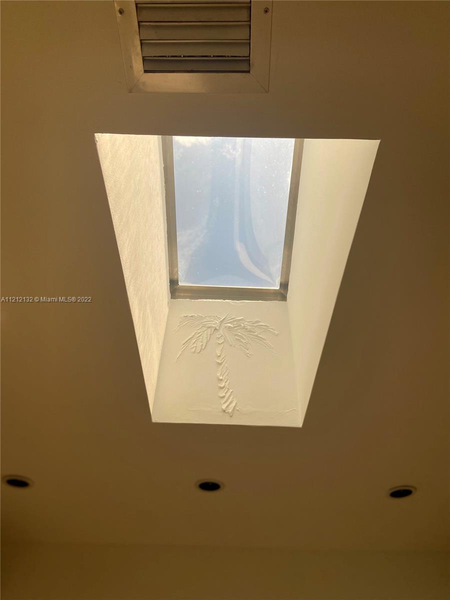 ROBINS VILLAS - Residential Lease