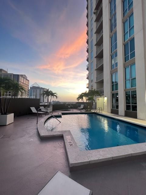 MAJESTIC Loft Studio with enclosed 1 Bedroom/1 Bath, 14’ ceilings, huge walk-in closet, 10 month old Carpet, Tile in Kitchen and Bathroom, granite countertops, modern kitchen cabinets, stainless steel appliances, washer/dryer in unit. LUXURY Full Service Building offers 2 pools, jacuzzi, gym, spa, recreation room, 24 hr Security. AMAZING LOCATION – steps from Metrorail, Dadeland Mall, Publix, Trader Joe’s, Dining, Shopping & Entertainment. No Pets, No Smoking. Water, Basic Cable included in rent. 1 assigned parking spot. Valet is available at $3.