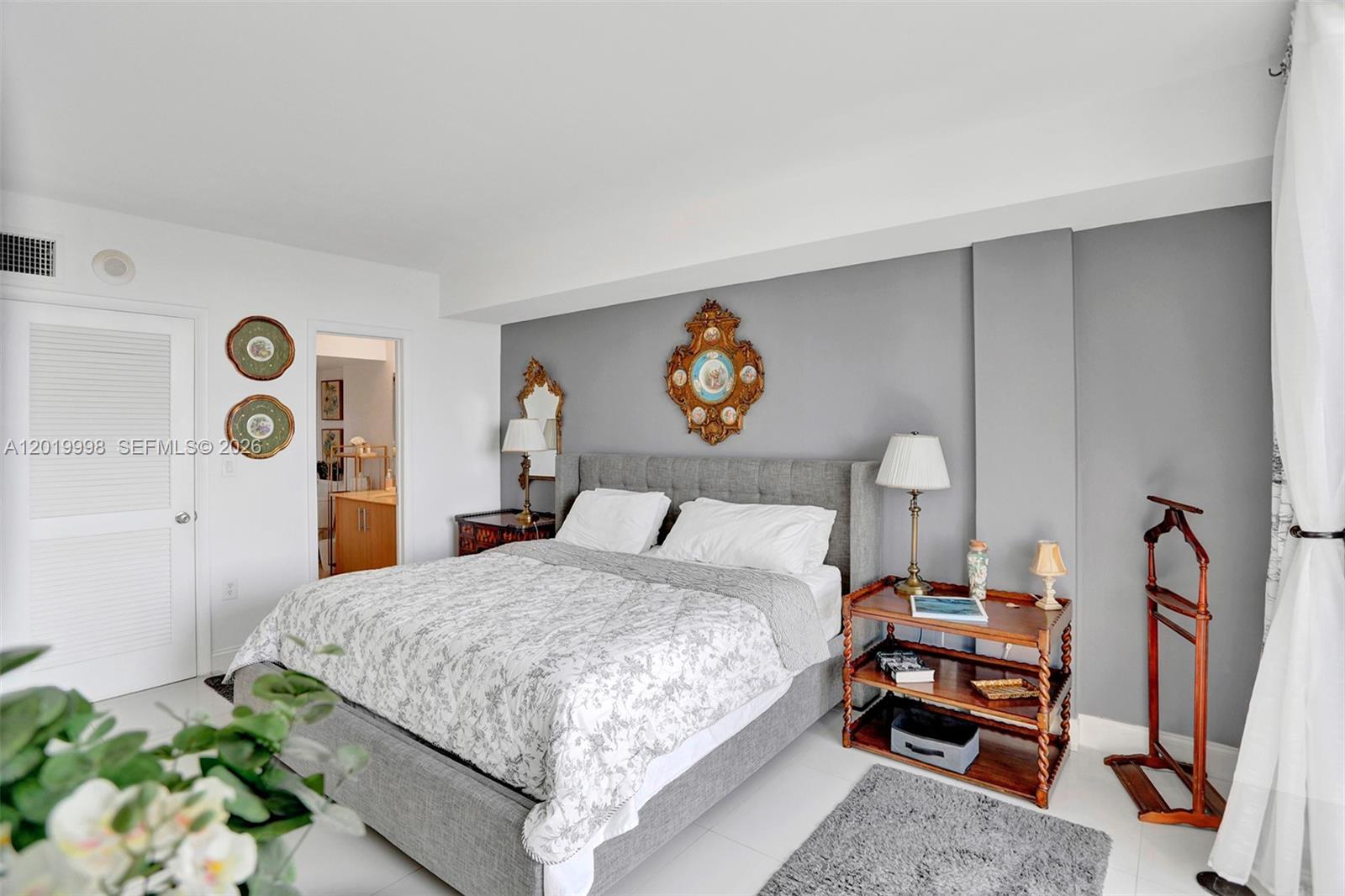 HARBOUR HOUSE - Residential