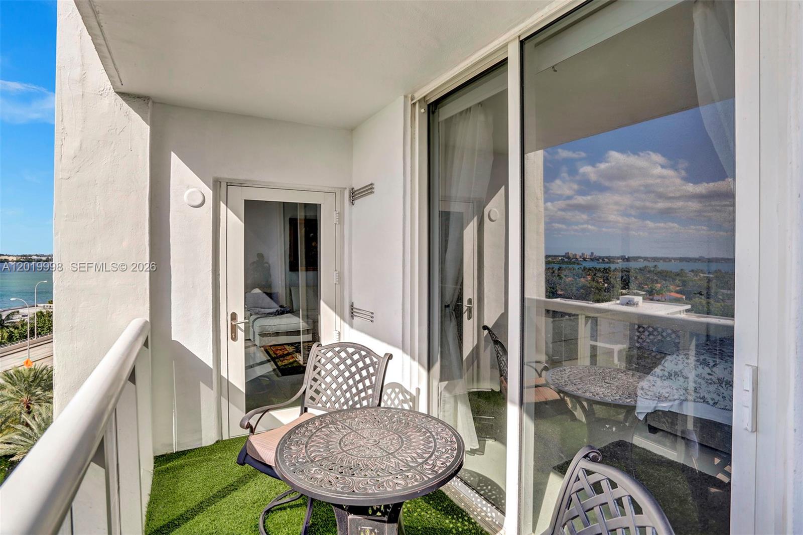 HARBOUR HOUSE - Residential