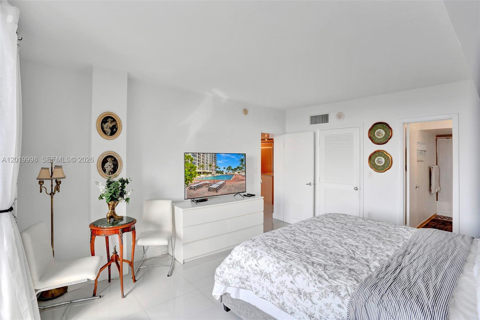 HARBOUR HOUSE - Residential