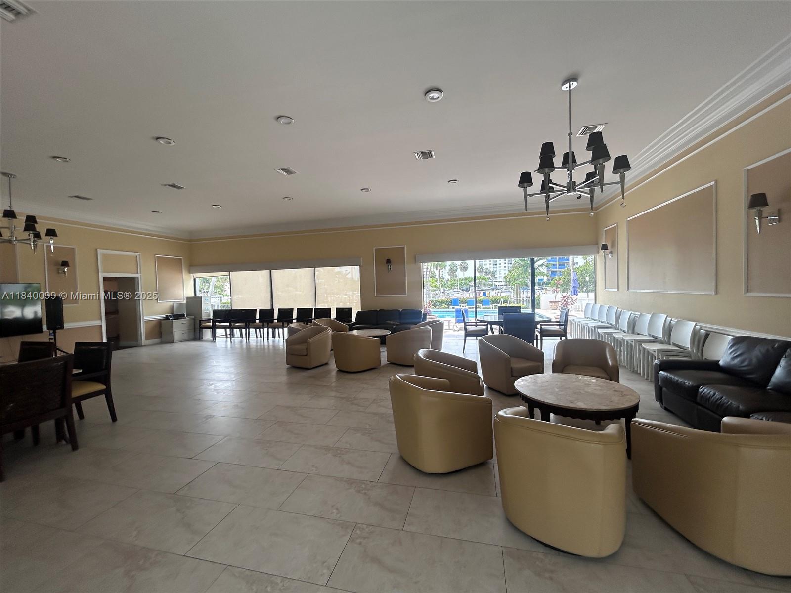 POINCIANA IS YT & RCQ CLU - Residential