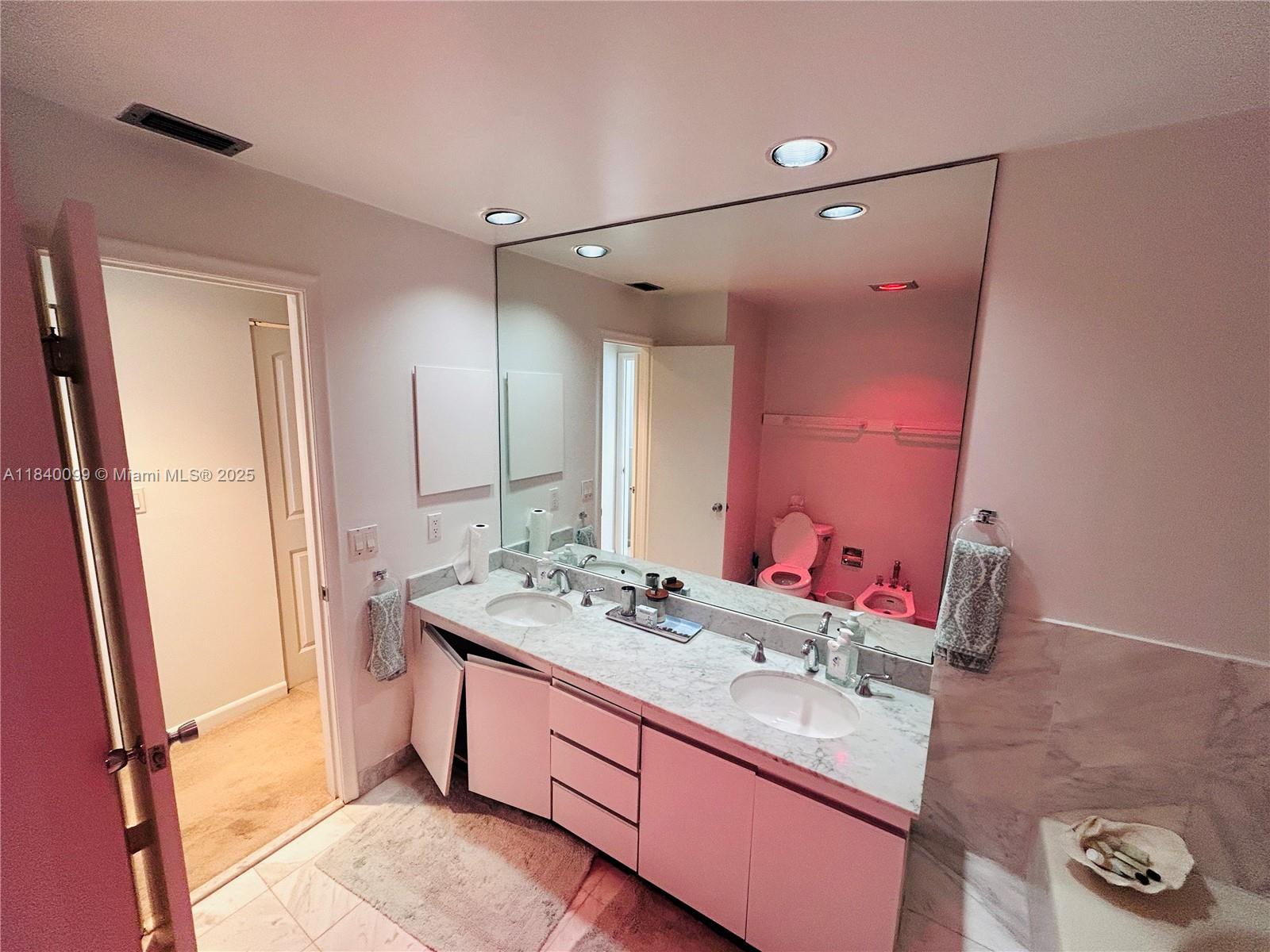 POINCIANA IS YT & RCQ CLU - Residential