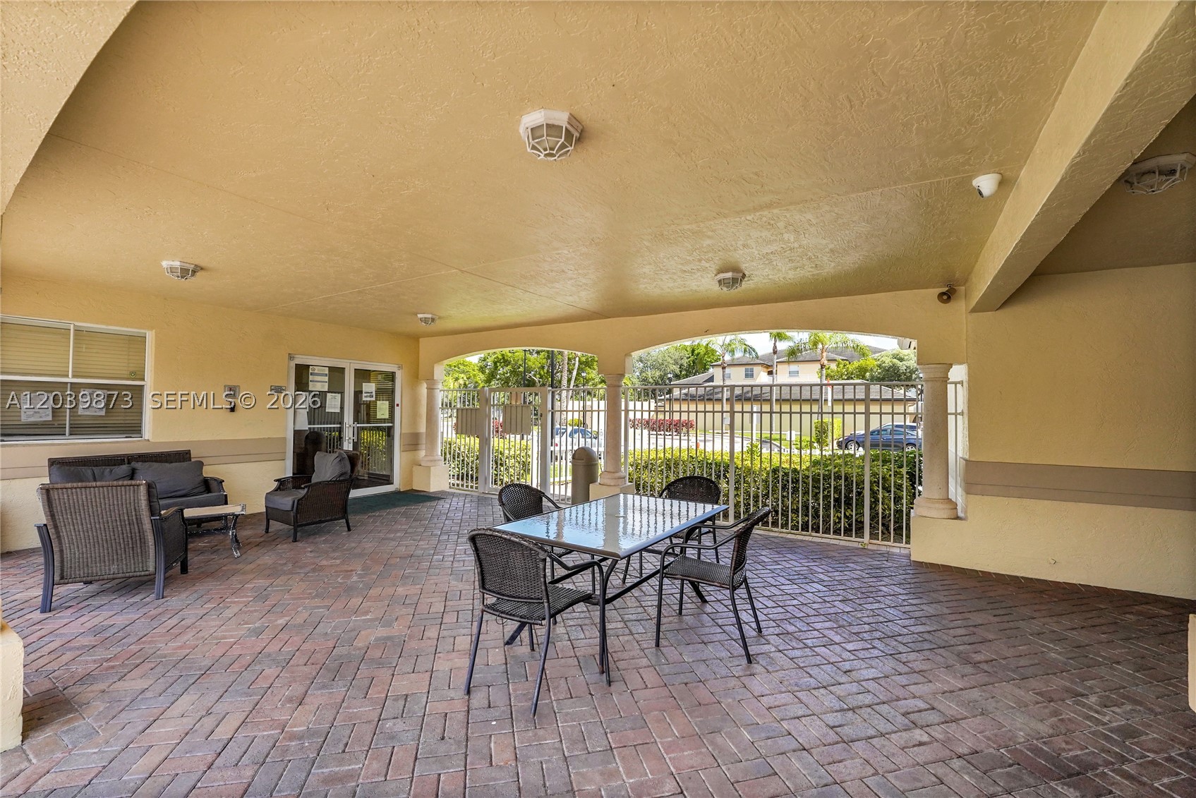 ARISSA PLACE CONDO - Residential