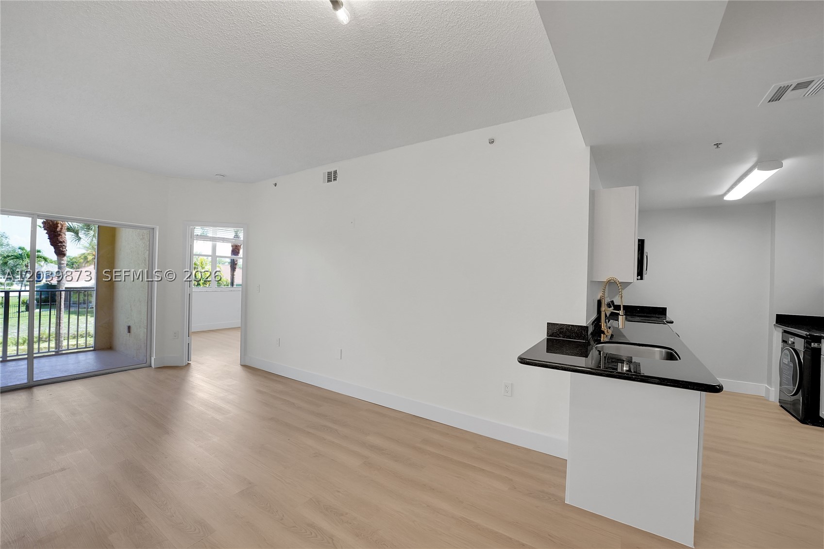 ARISSA PLACE CONDO - Residential