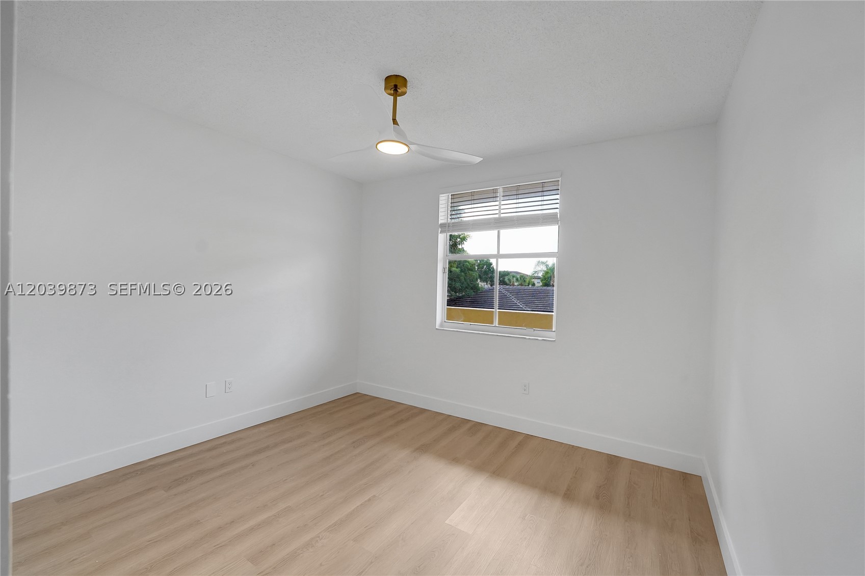ARISSA PLACE CONDO - Residential