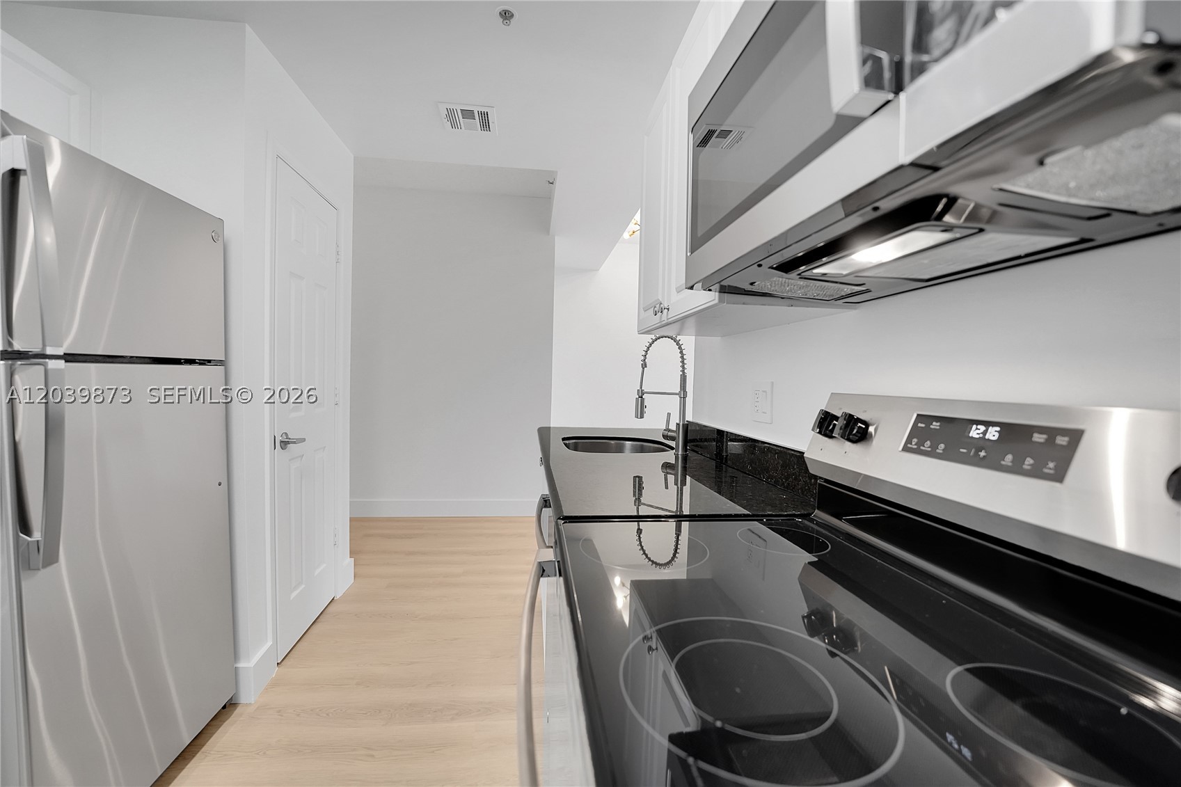 ARISSA PLACE CONDO - Residential