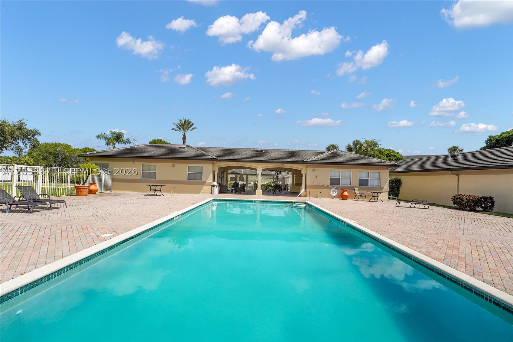 ARISSA PLACE CONDO - Residential
