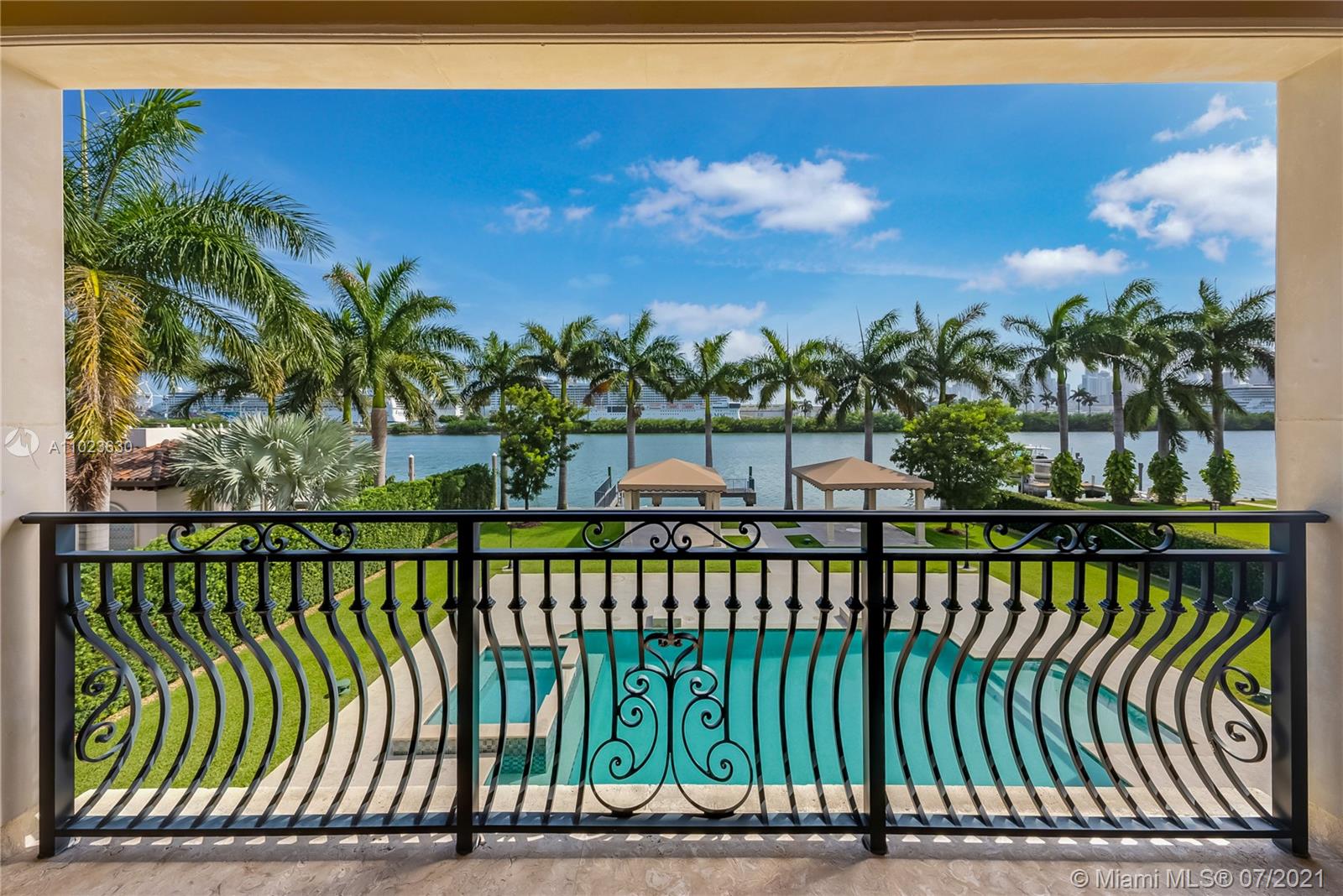 PALM ISLAND - Residential