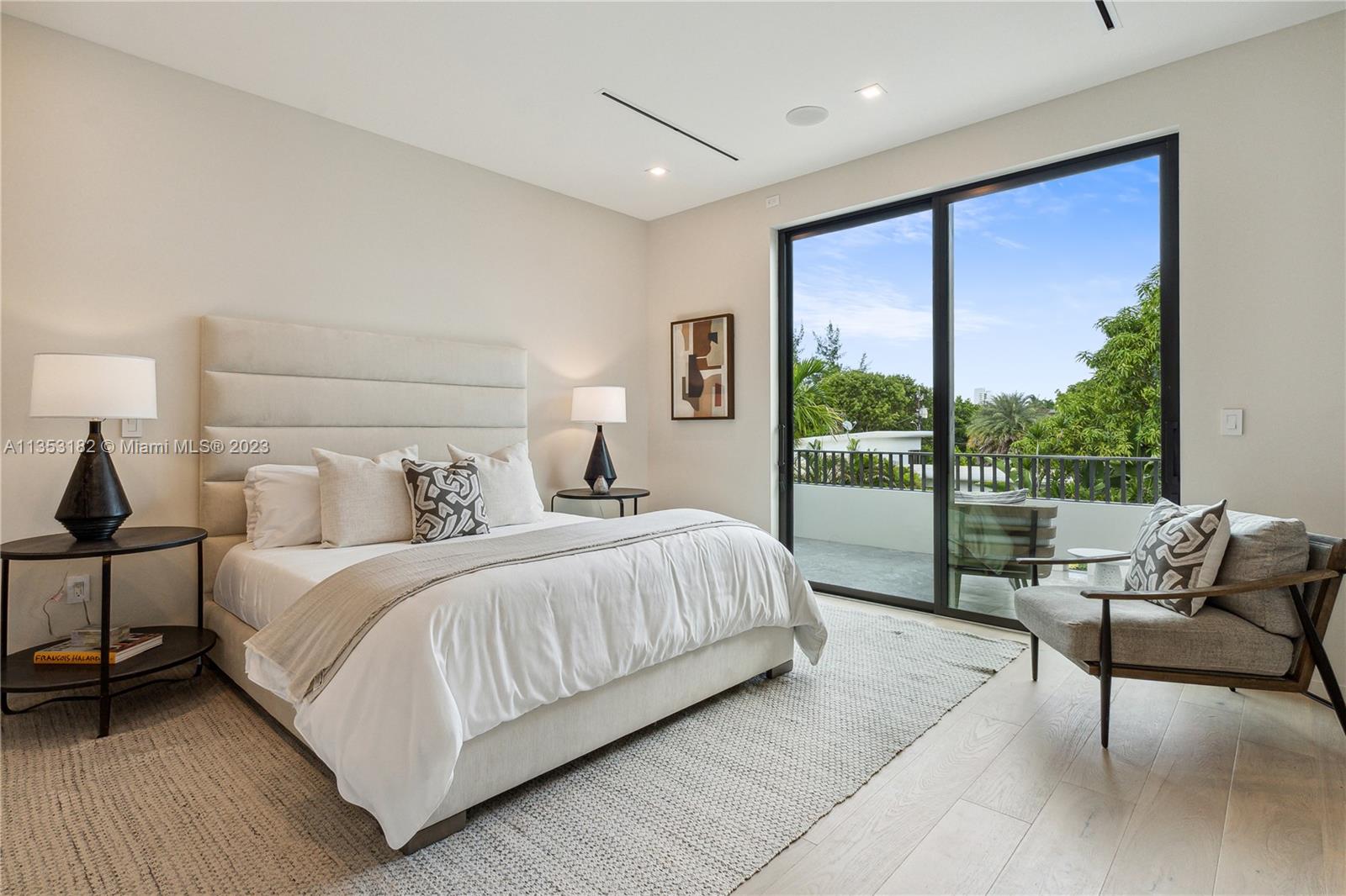 NAUTILUS EXTENSION 5TH - Residential