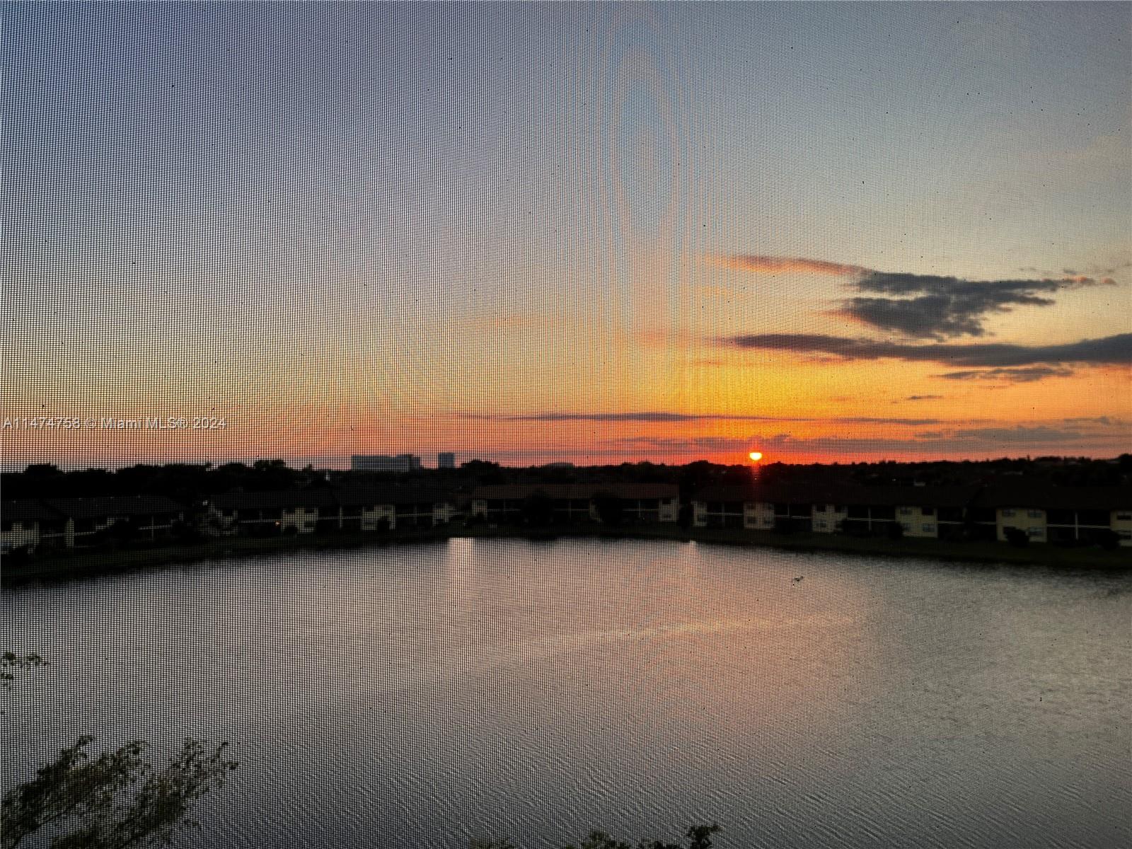 SUNRISE ISLAND CONDOMINIU - Residential