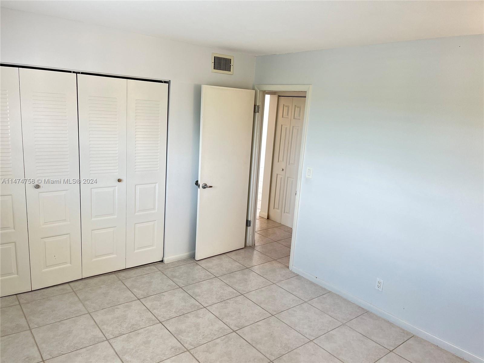 SUNRISE ISLAND CONDOMINIU - Residential