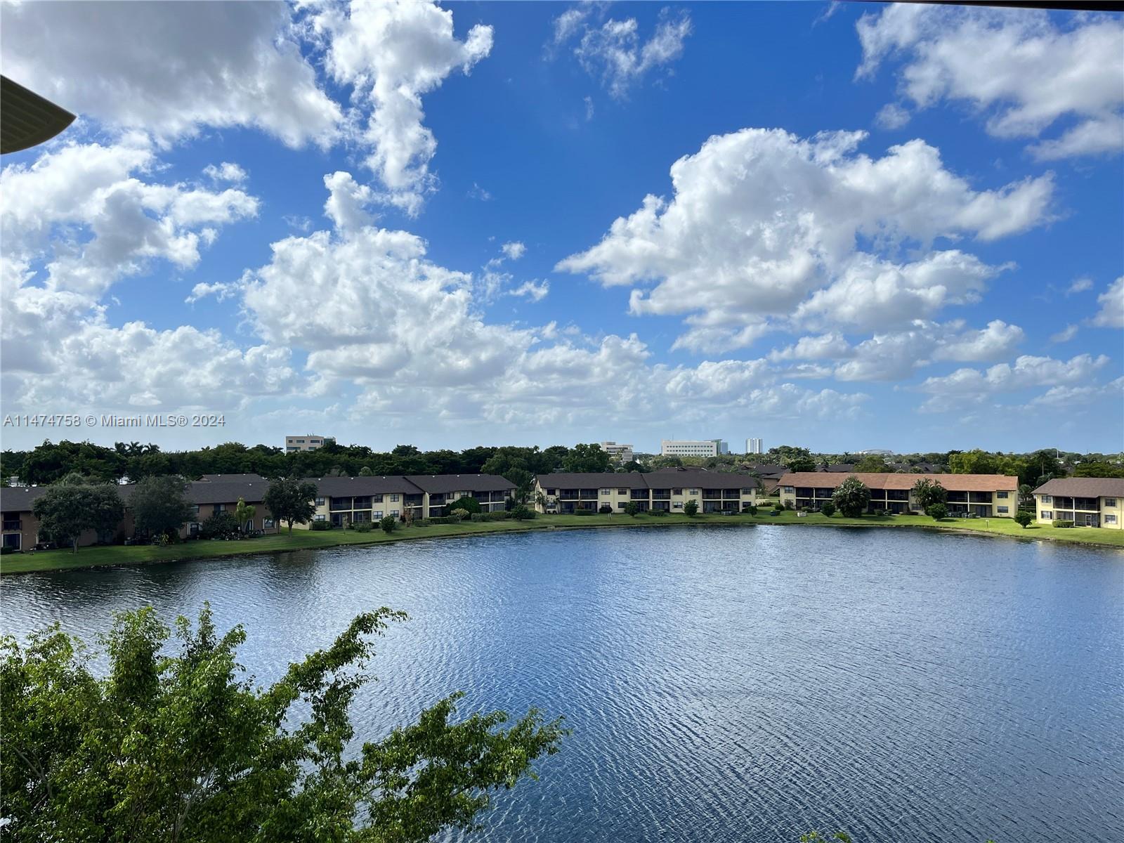 SUNRISE ISLAND CONDOMINIU - Residential