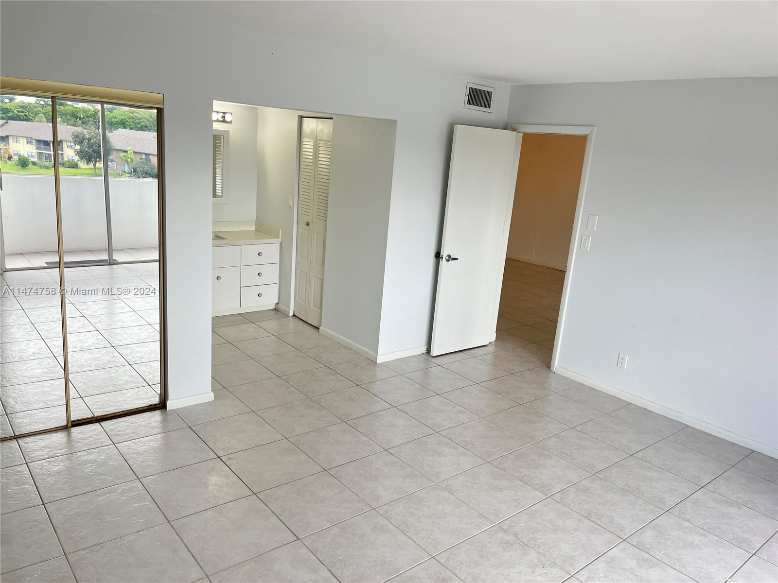 SUNRISE ISLAND CONDOMINIU - Residential